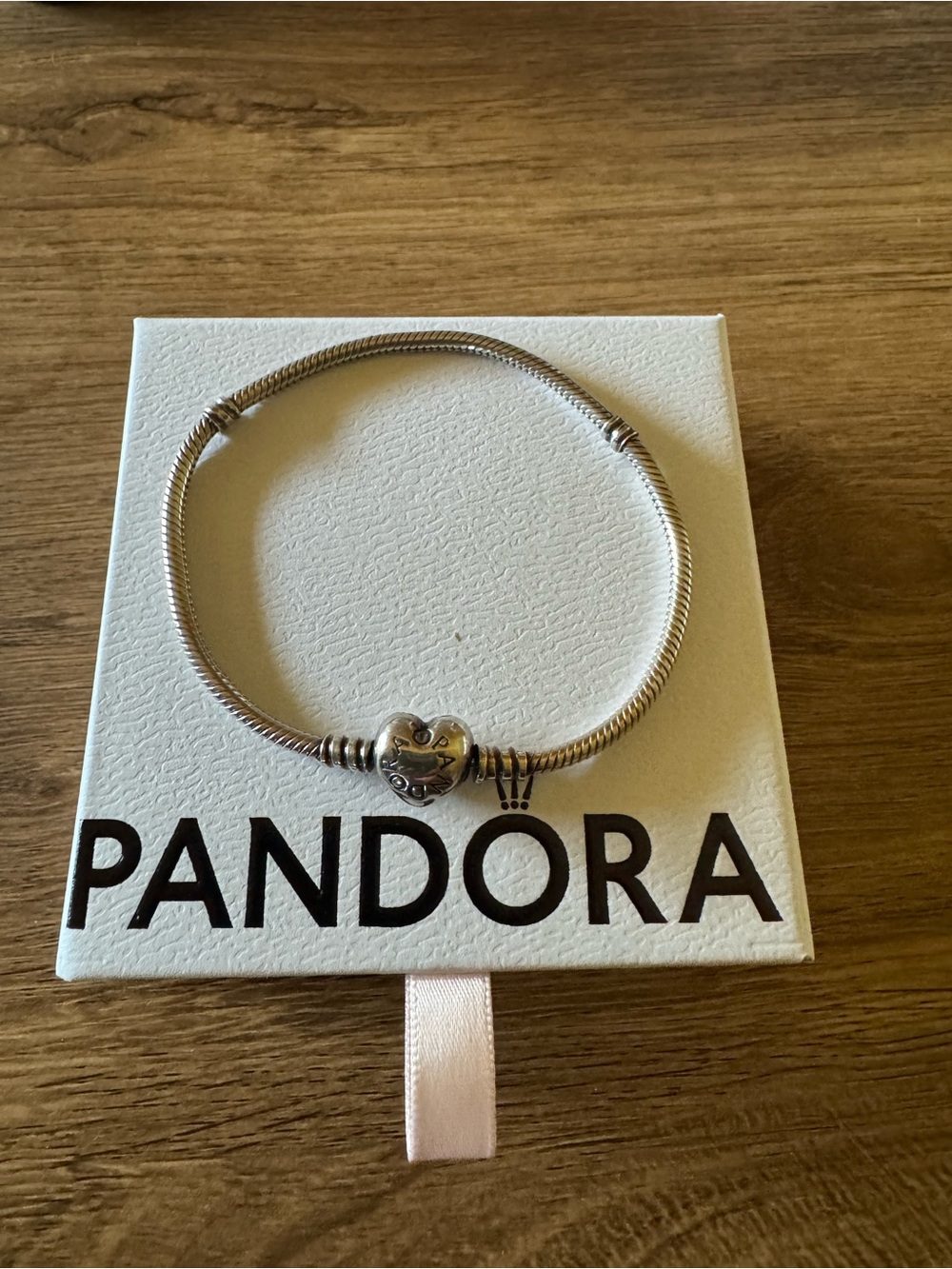Pandora Silver Heart Clasp Bracelet - Silver